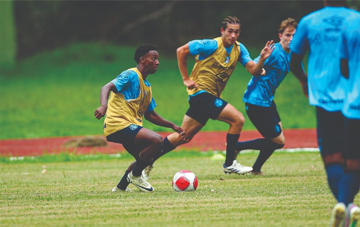 GRÊMIO REALIZA PRIMEIRO TREINO NA COPINHA